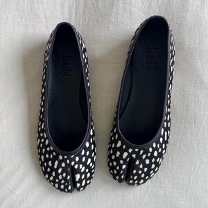 Polkadot calf hair tabi ballet flats